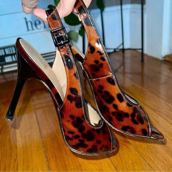 Stuart Weitzman Leopard Patent Slingback Heels - Picture 4 of 10
